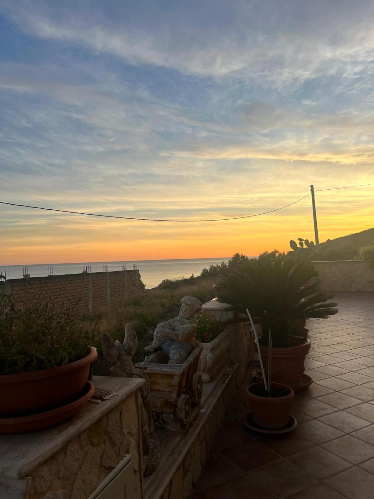 Al Faro Bed & Breakfast เรอัลมอนเต ภายนอก รูปภาพ