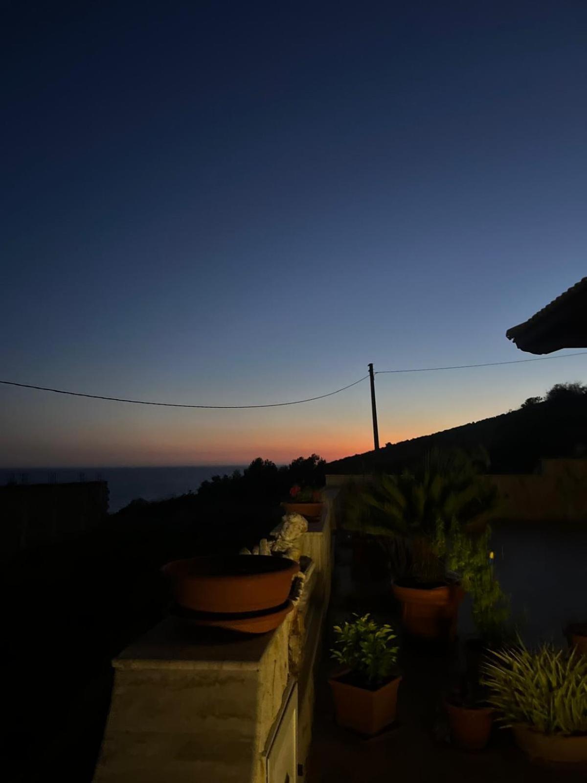 Al Faro Bed & Breakfast เรอัลมอนเต ภายนอก รูปภาพ